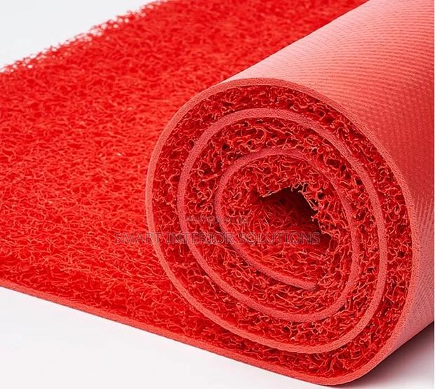 Heavy-Duty PVC Spaghetti Carpet