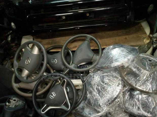 Steering Wheel and Airbags