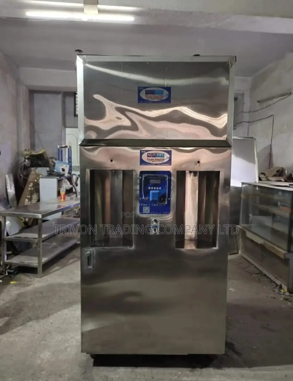 Water Vending Machine (Cabinet Design) 1000lph