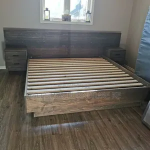 Regal Oak King Size Bed