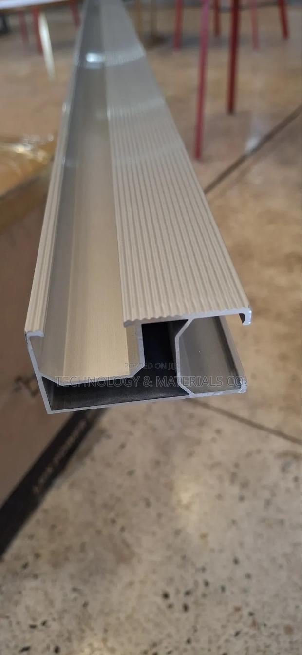 Solar Mounting Rail - main view