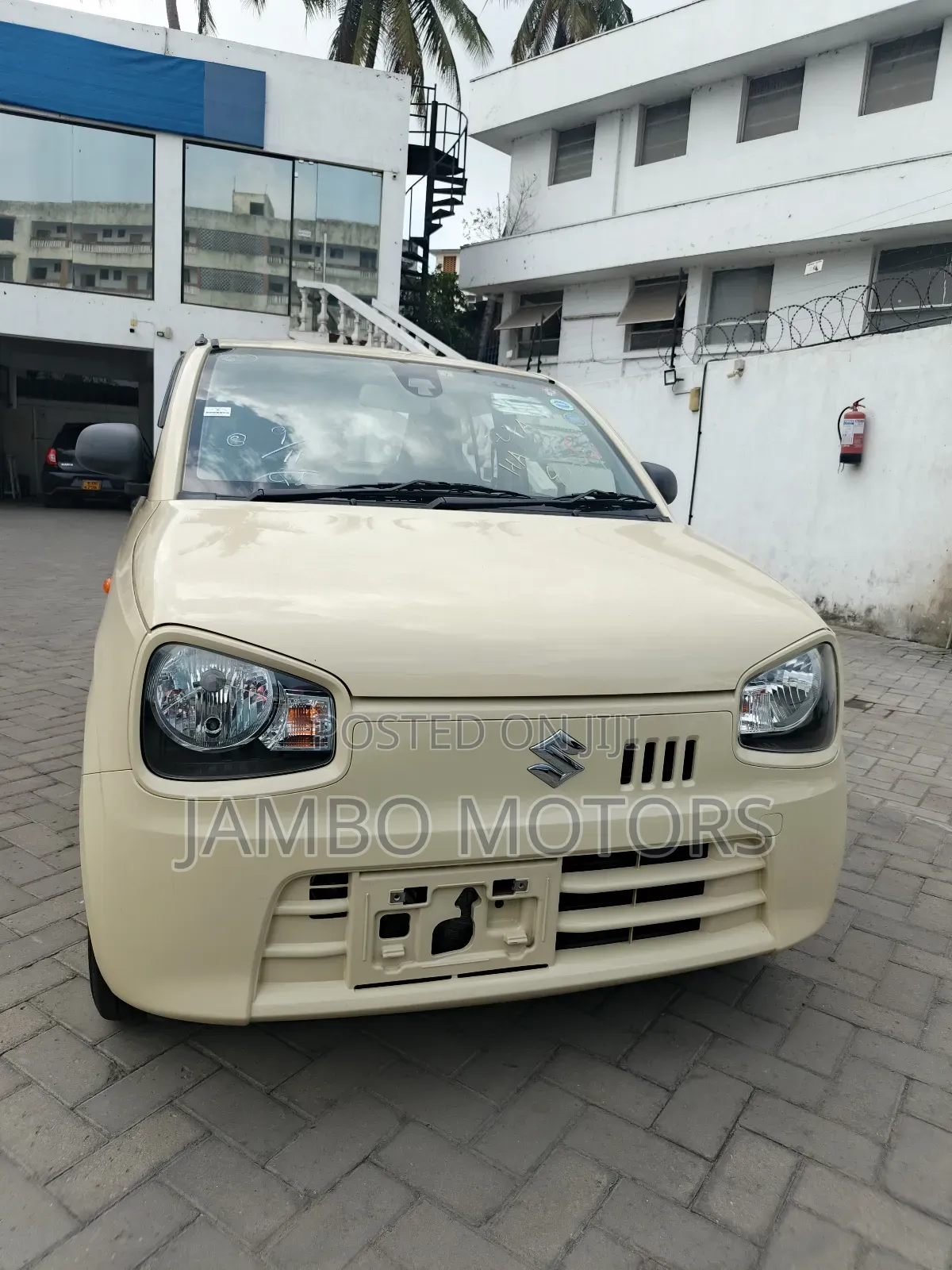 Suzuki Alto 660cc FWD 2018 Beige