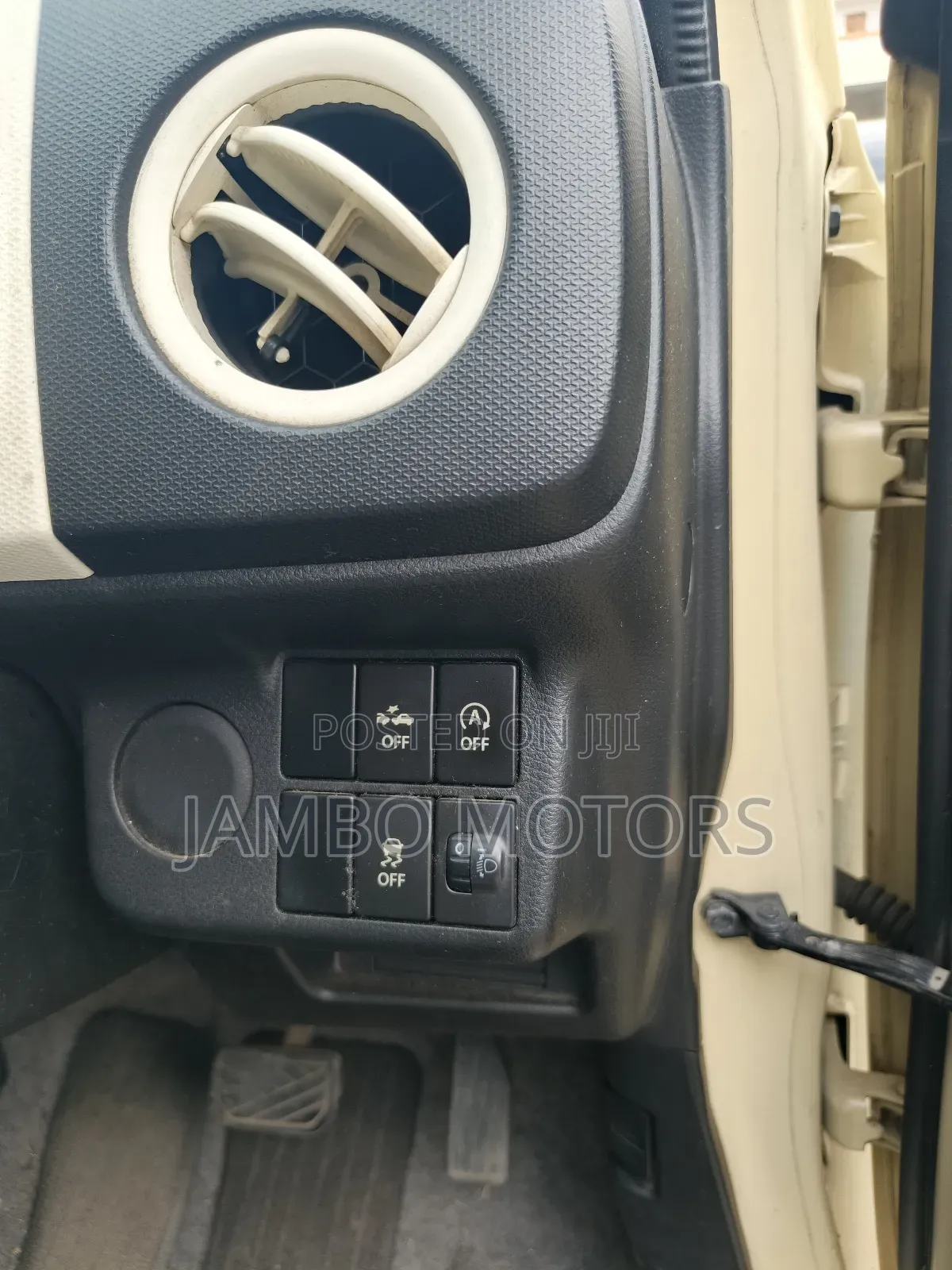 Suzuki Alto 660cc FWD 2018 Beige