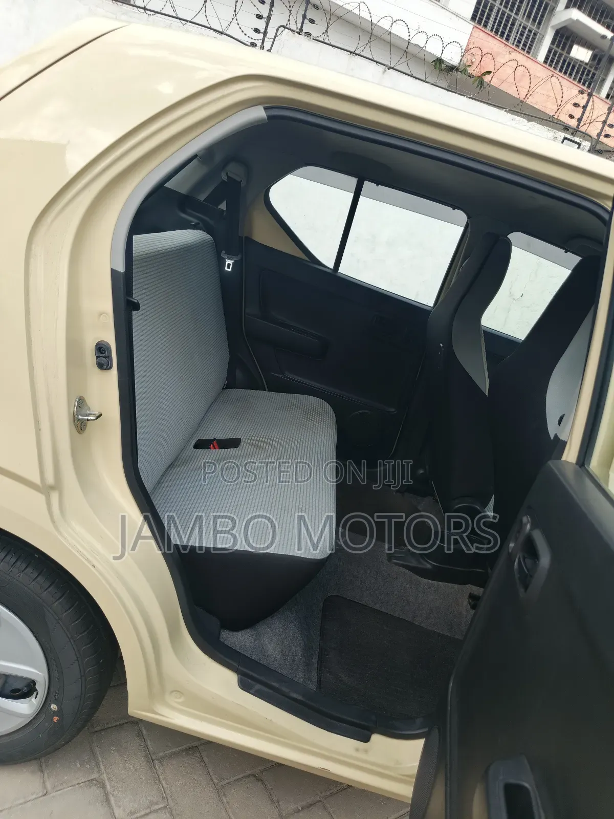 Suzuki Alto 660cc FWD 2018 Beige