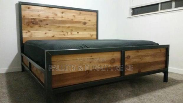 Iron Oak Retreat/Platform King Bed - main view