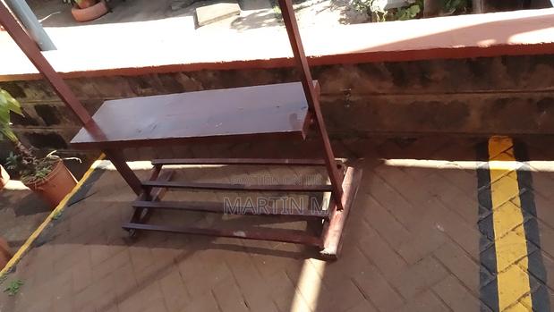 Coffee Table With Assorted Furniture - thumbnail 4