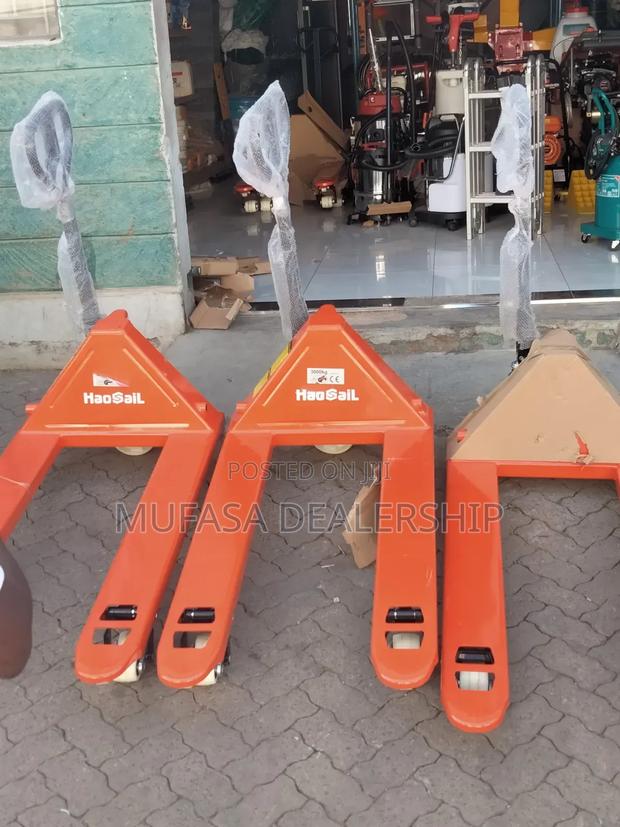 3ton Pallet Truck - thumbnail 3