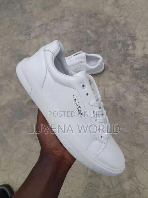 All White Calvin Klein - thumbnail 3