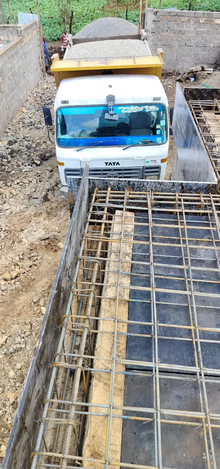 Bllast-18tonnes 3⁄4 & 1⁄2 Combined(Mixed)