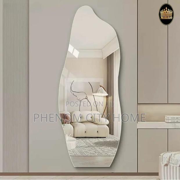 Irregular Design Decorative Living Room/Bedroom Mirror