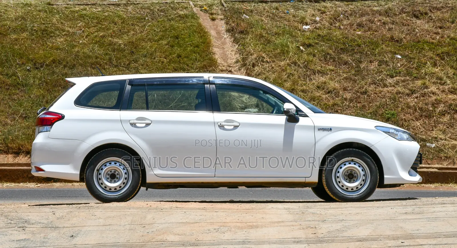 Toyota Corolla Fielder 2017 White