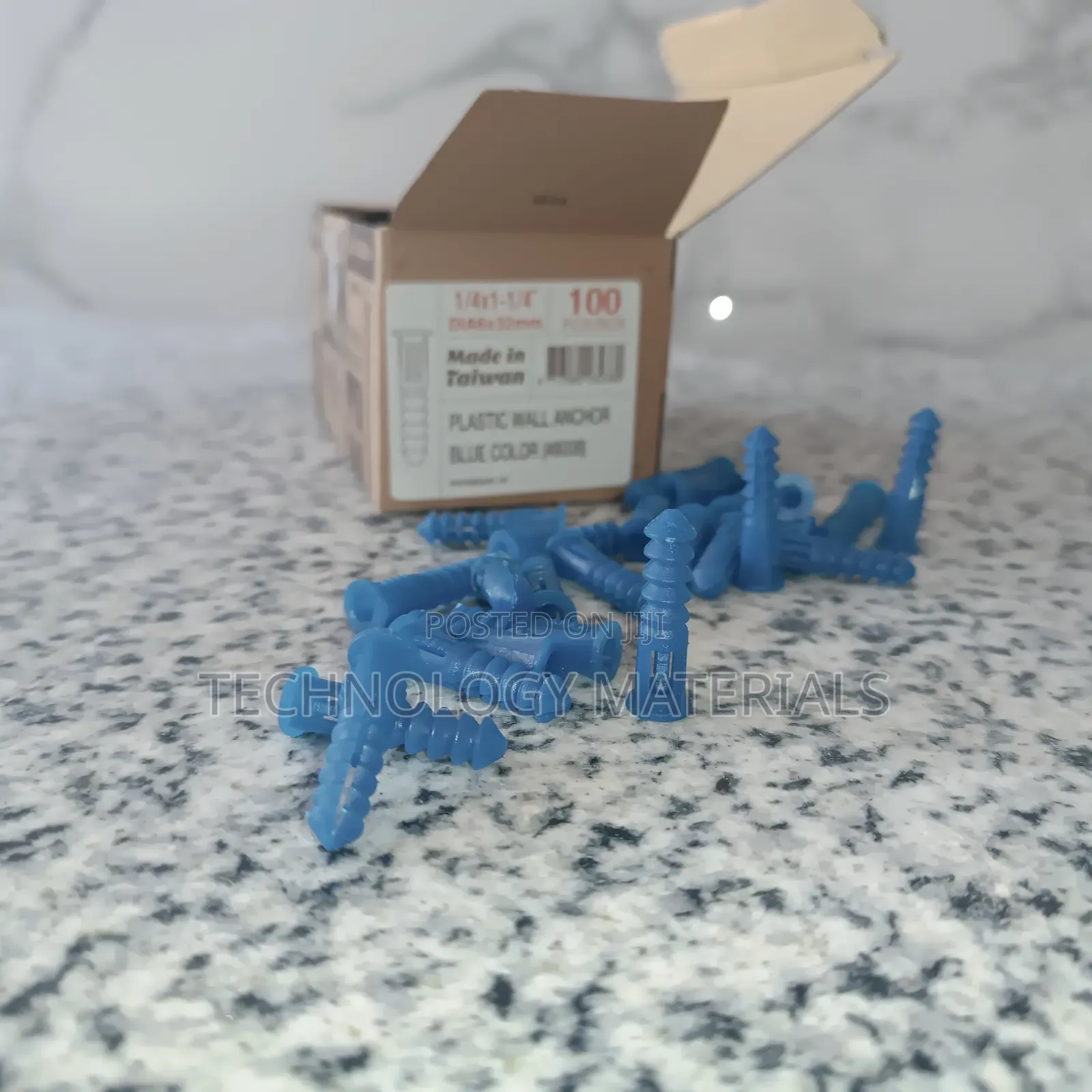 Wallplug Blue 32mm(6*32mm)