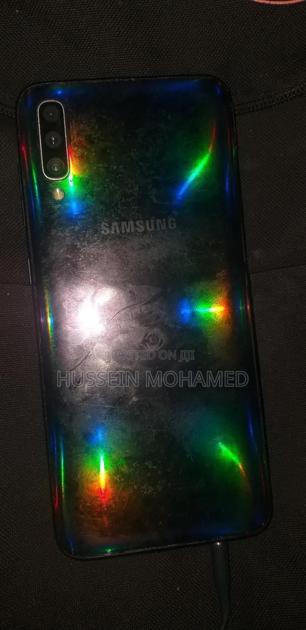 Samsung Galaxy A70 128 GB Black - thumbnail 2
