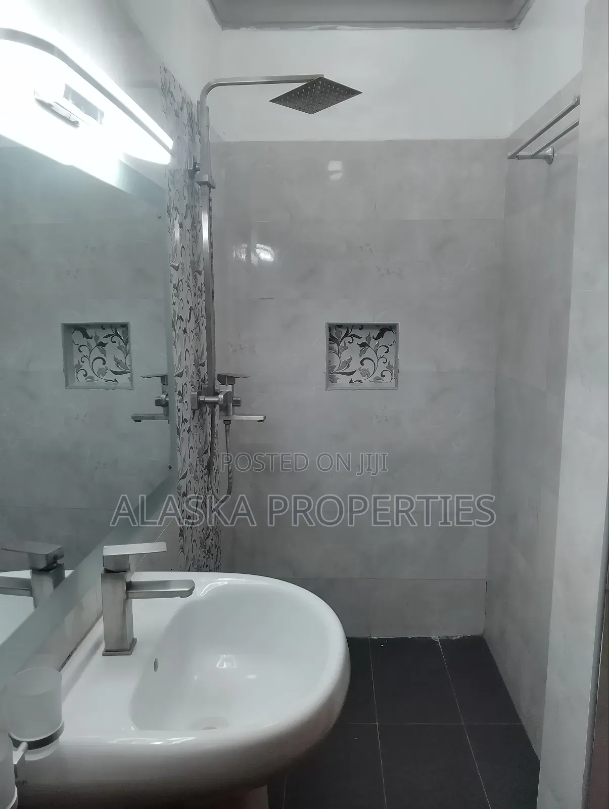 Studio Apartment to Let in Nyali Estate