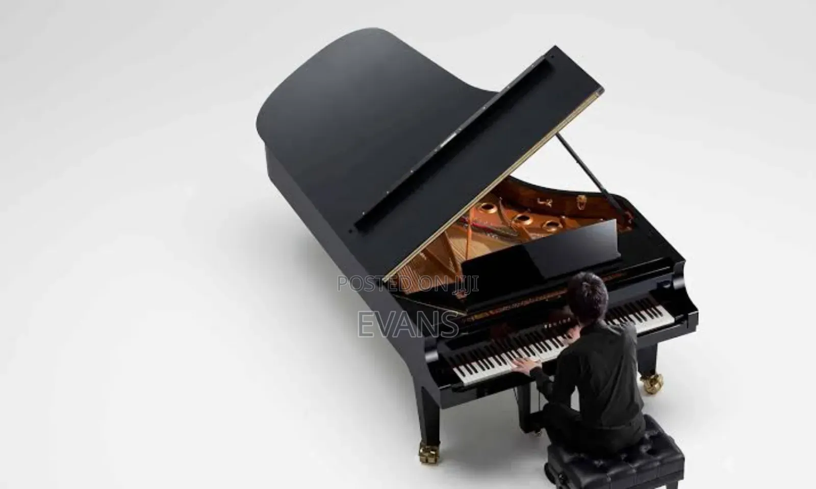 Yamaha CFX Concert Grand