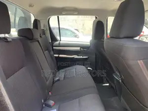 Toyota Hilux 2020 Red