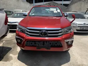 Toyota Hilux 2020 Red
