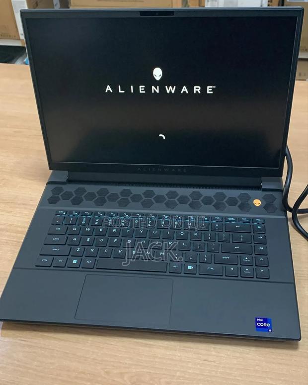 Laptop Dell Alienware M16 R1 32GB Intel Core I9 SSD 1T - main view