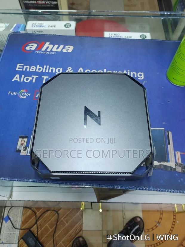Desktop Computer HP Z2 G4 Mini 16GB Intel Xeon SSD 512GB - thumbnail 3