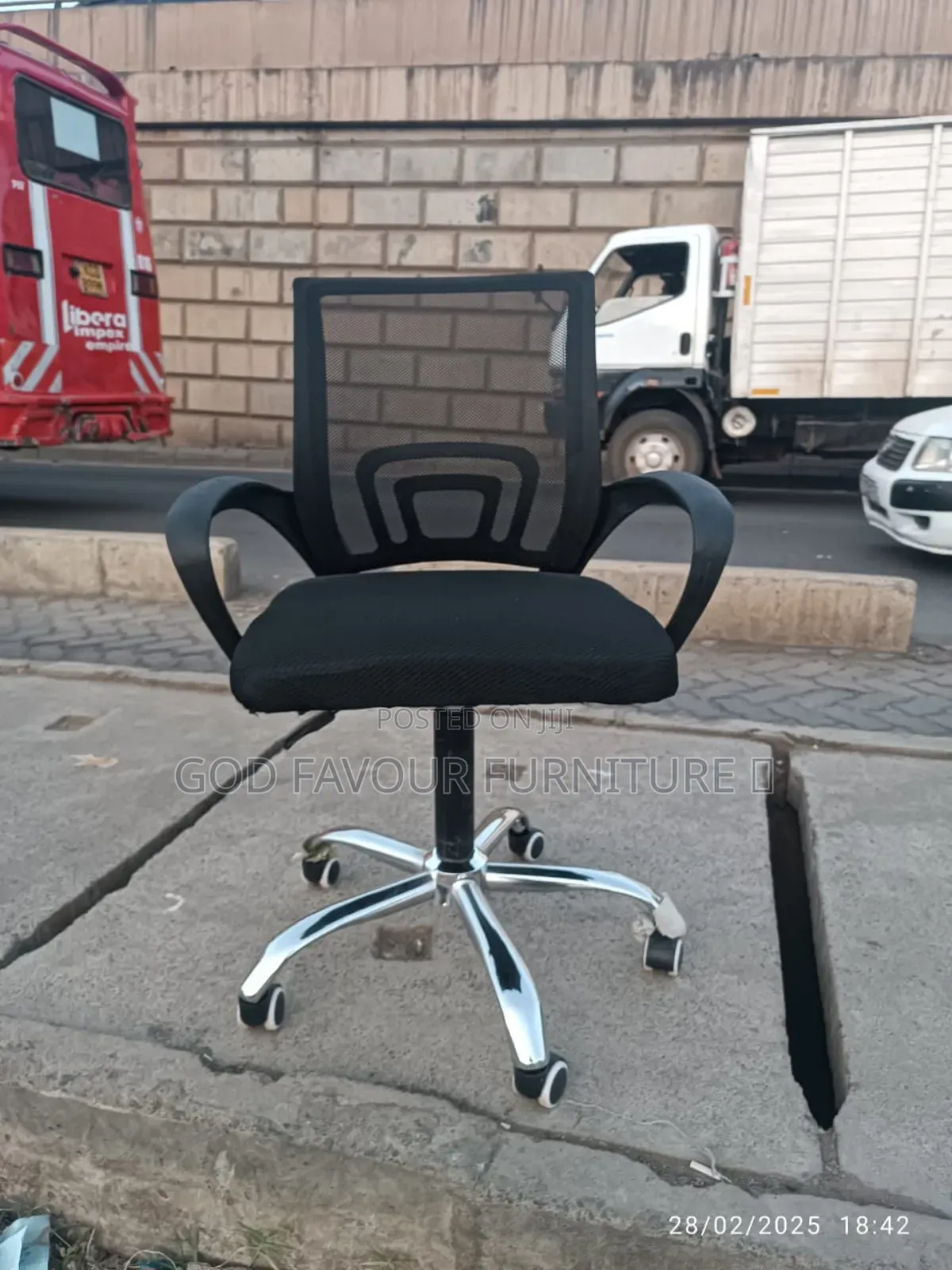 Swivel Secretarial Mesh Office Chair Tg9jy
