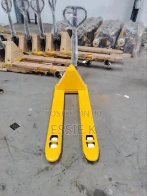 Heavy Duty Hand Pallet Truck - thumbnail 2