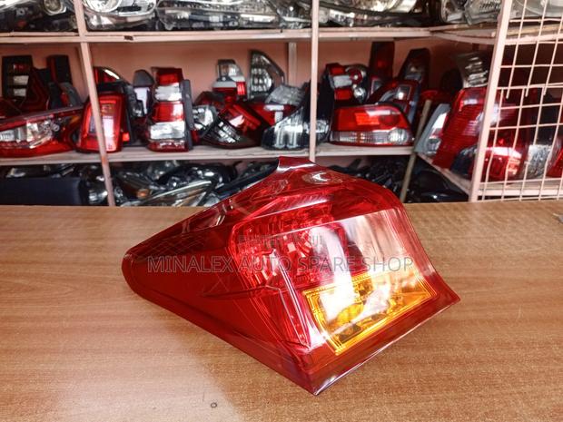 Auris 2012 Body Left Rearlight