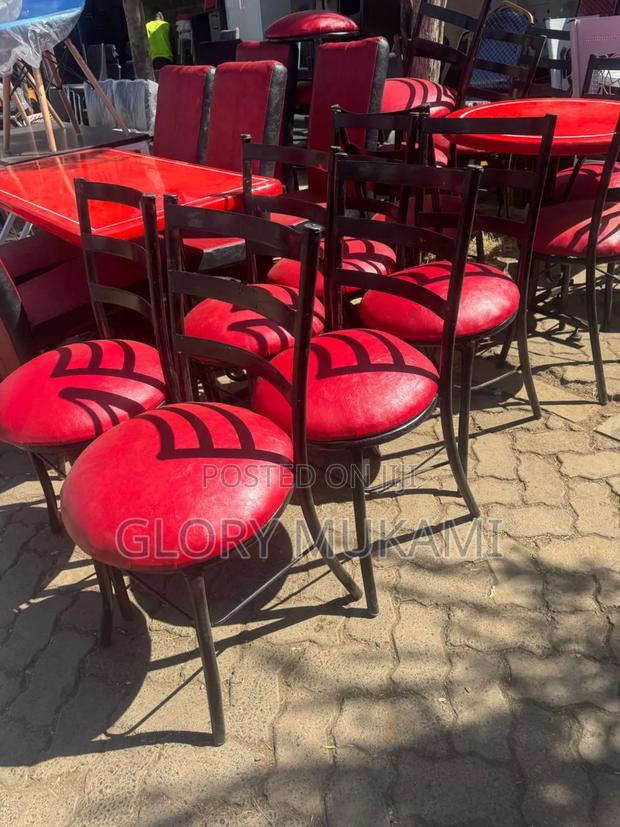 Low Flats Restaurants And Bar Chairs - thumbnail 3