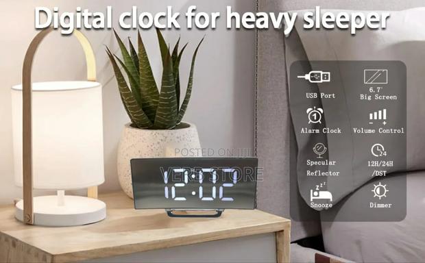 Digital Alarm Clock Bedside, Led Clock With 7" Curved Screen