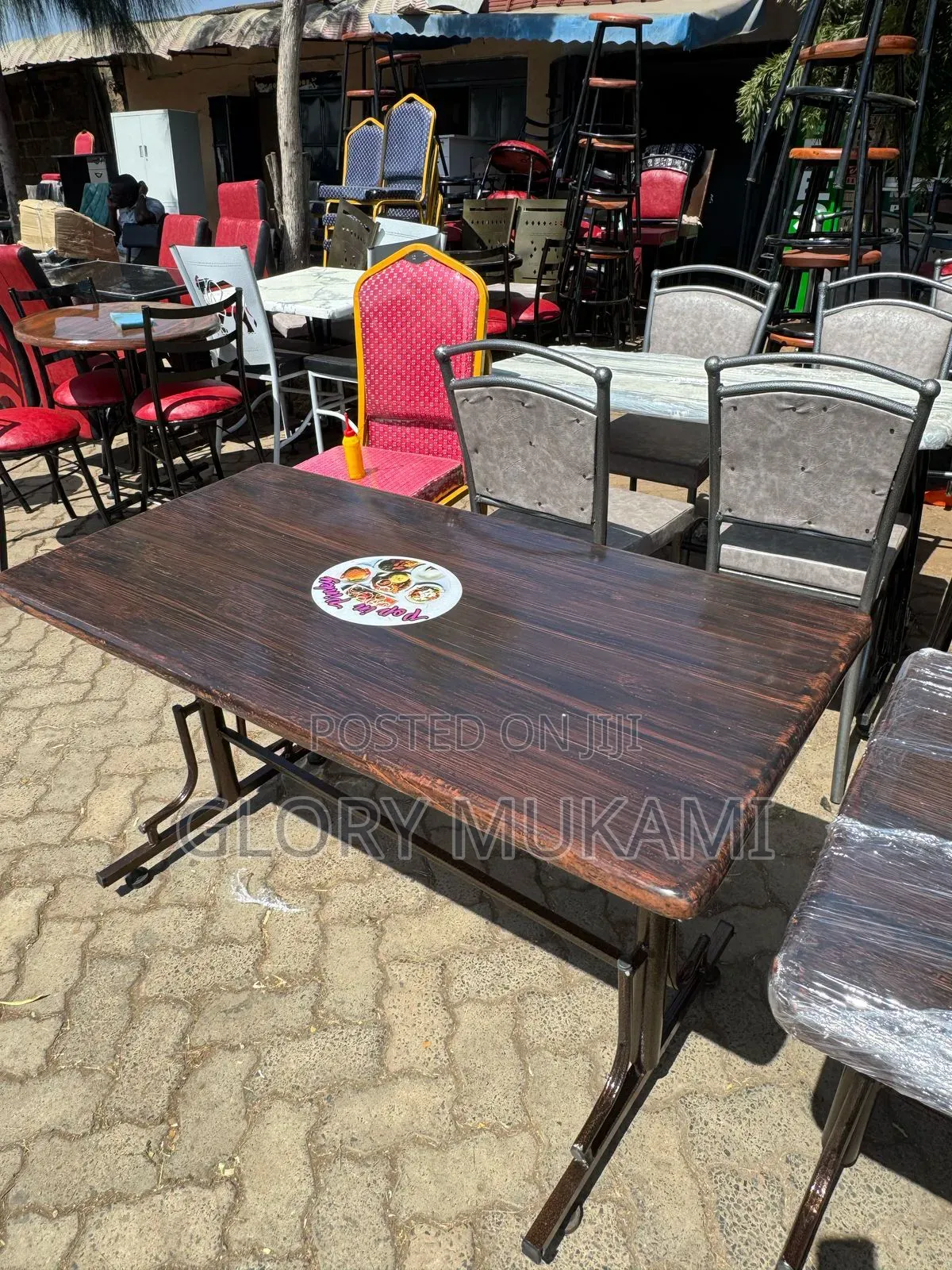 Brown Marble 4 By 2 Restaurants Table