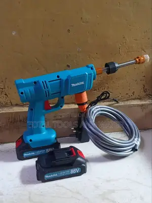 Makita Cordless Pressure Washer 88v,5m Long Hose Pipe