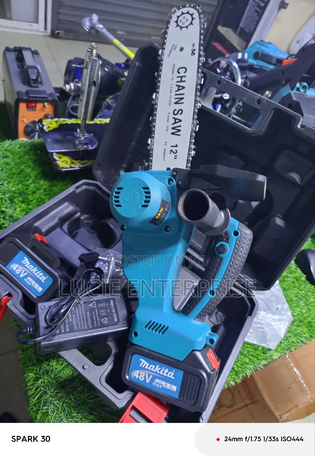 Makita 12inch Chain Saw