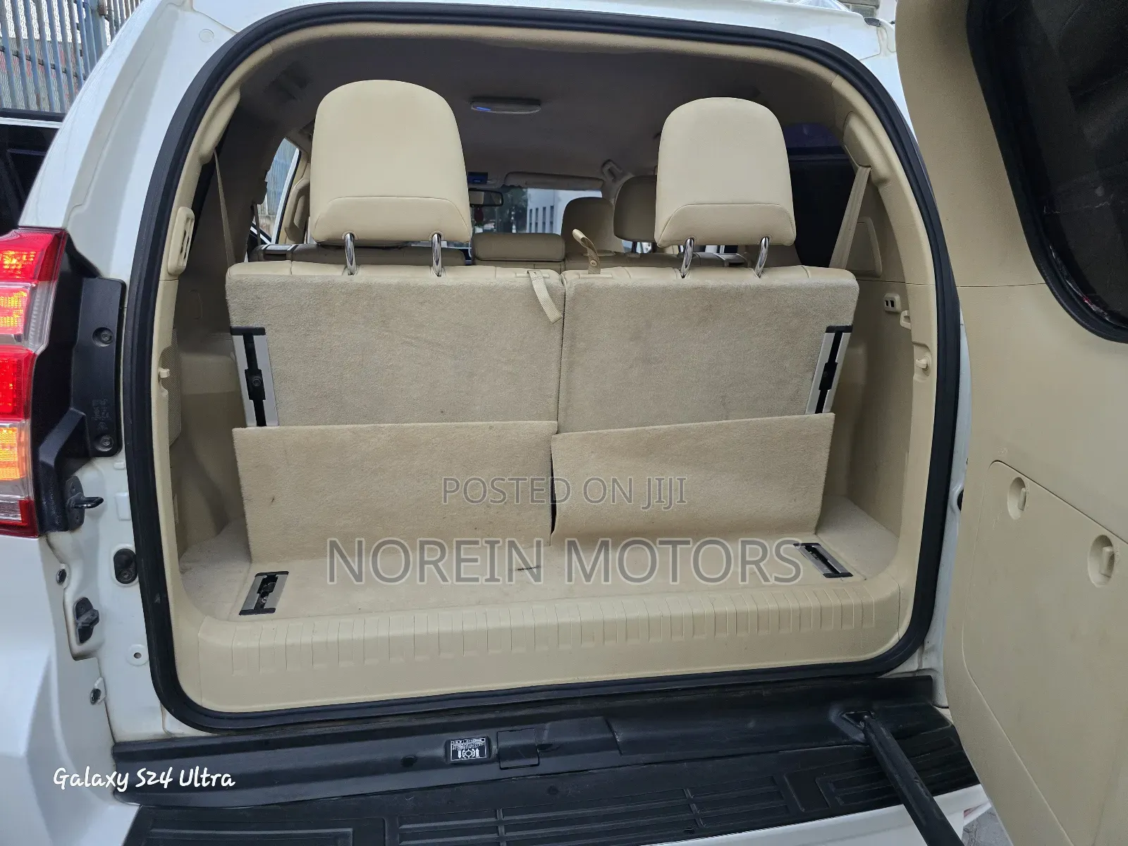 Toyota Land Cruiser Prado 2015 Off white