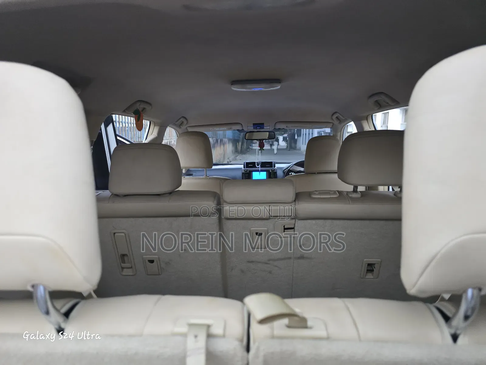 Toyota Land Cruiser Prado 2015 Off white