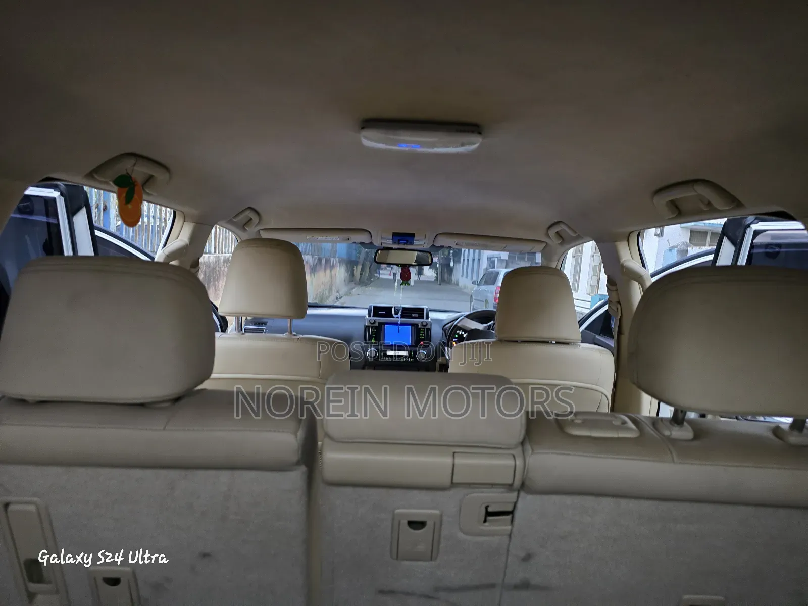 Toyota Land Cruiser Prado 2015 Off white