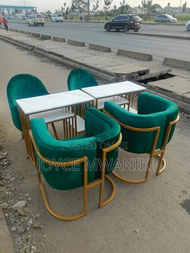 2 Manicure Sets, Green Seats and Marble Tables - thumbnail 4