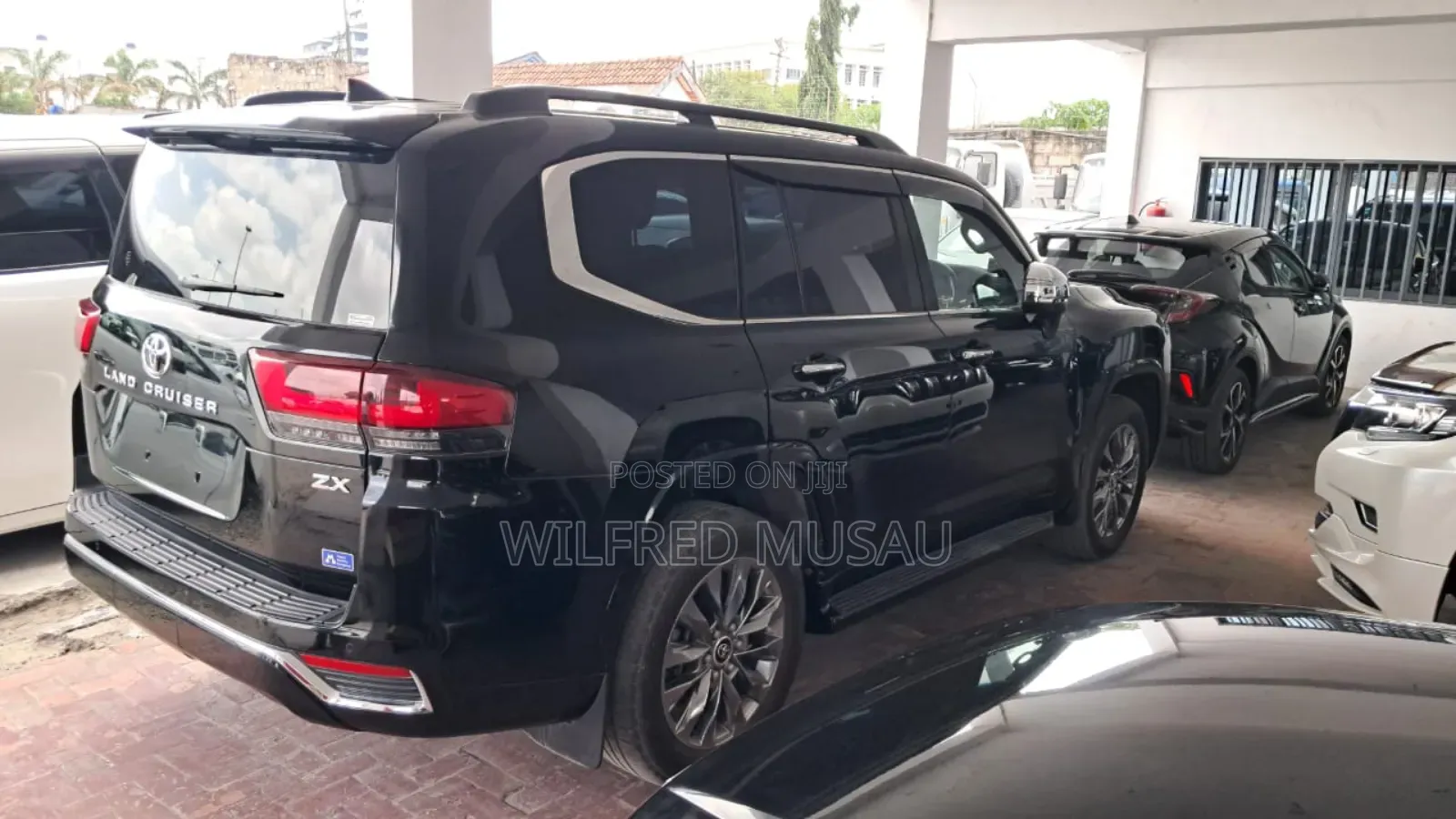 Toyota Land Cruiser 3.3 Diesel 4WD 2022 Black