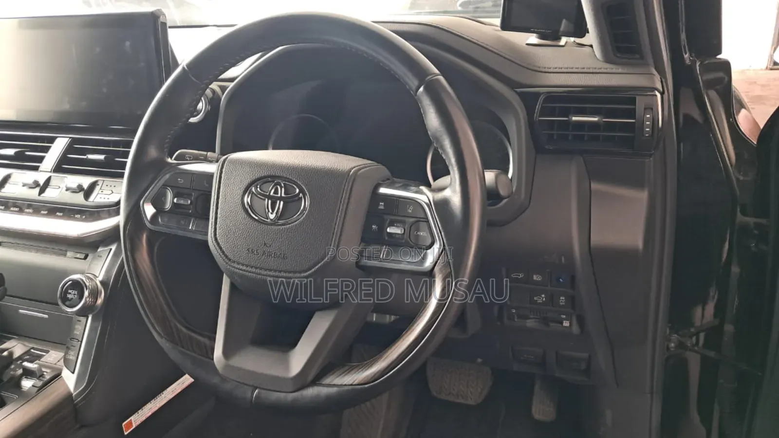 Toyota Land Cruiser 3.3 Diesel 4WD 2022 Black