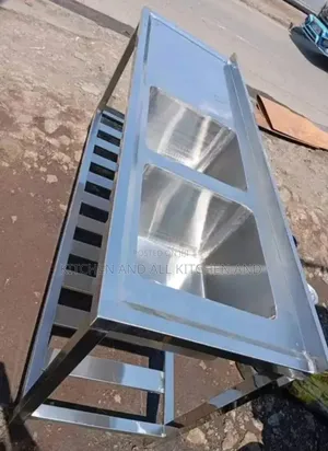 Twin Sink Durable and Hynienic