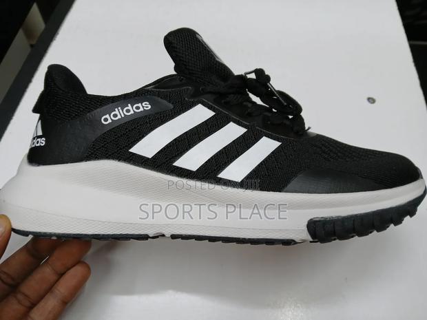 New Black and White Sports Shoes