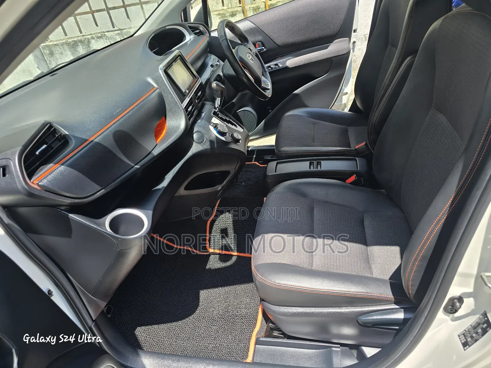 Toyota Sienta 2018 Off white