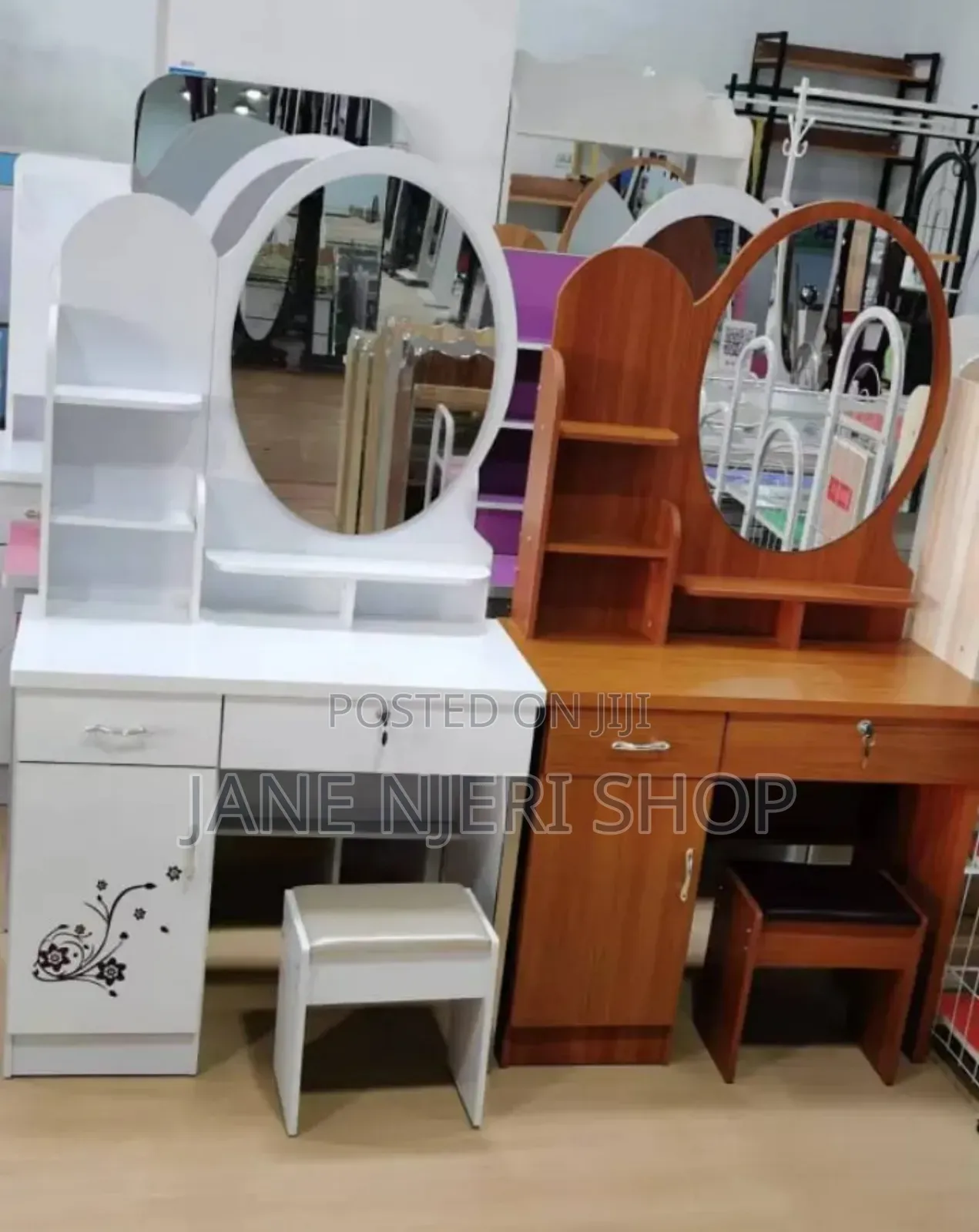Executive Dresses Table