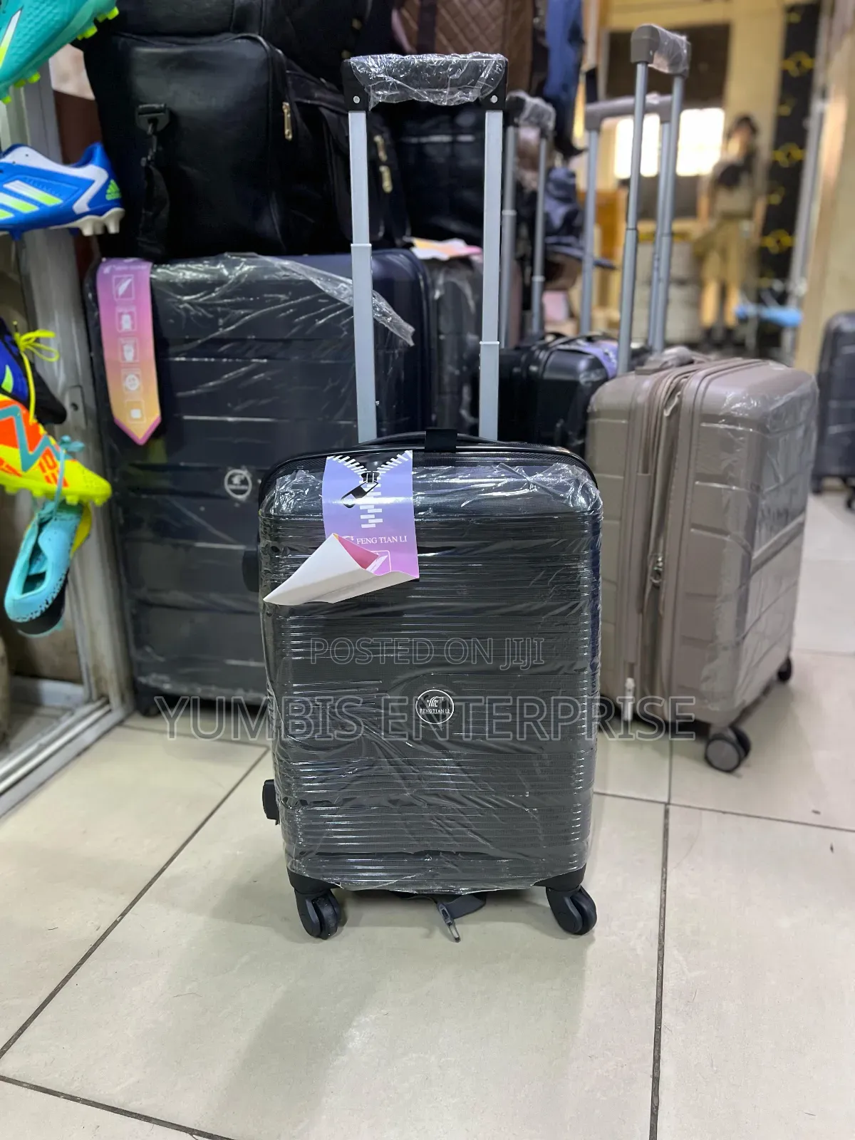 Small _Size Unbreakable _Suitcase at 3000