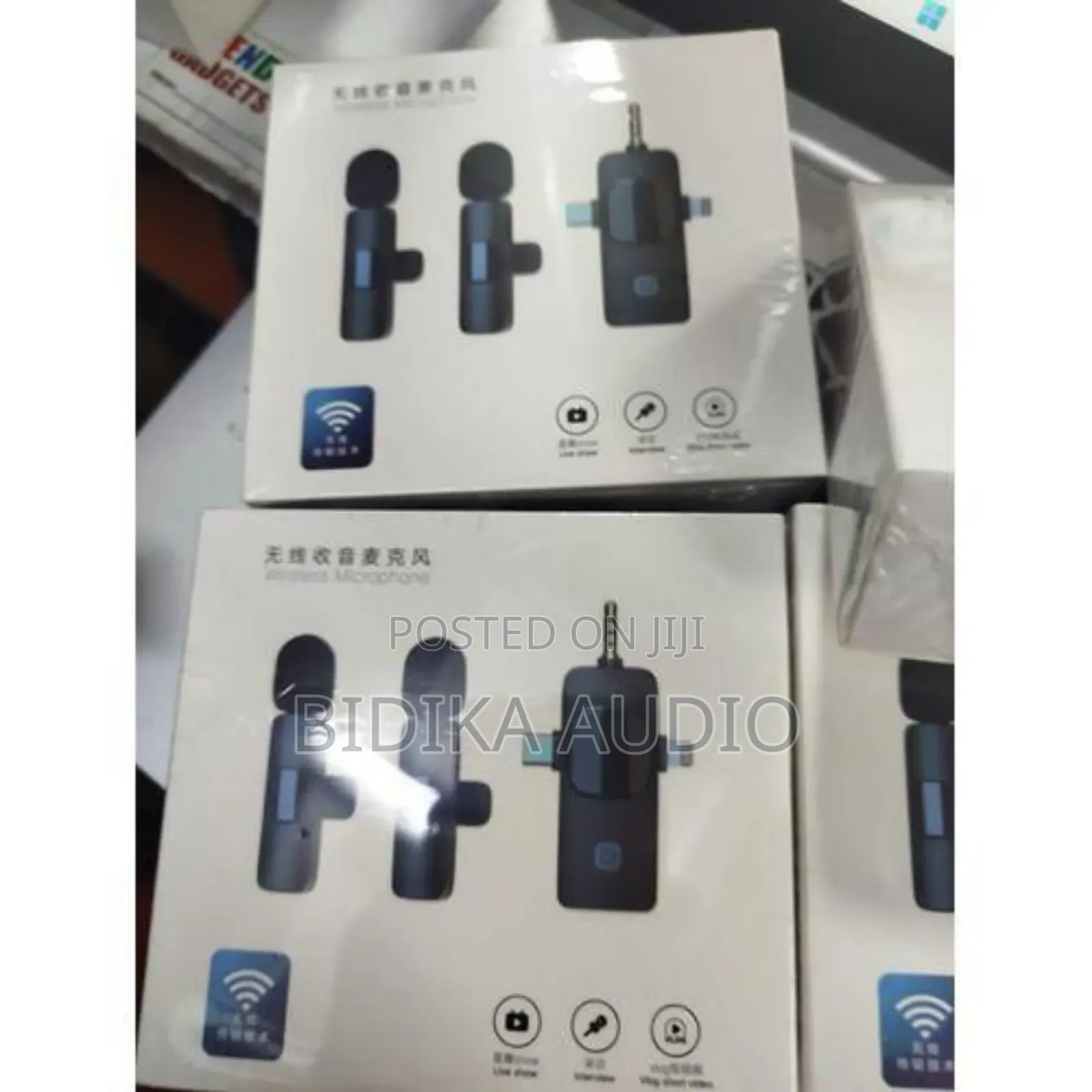 3 in 1 Professional Wireless Lavalier Microphone