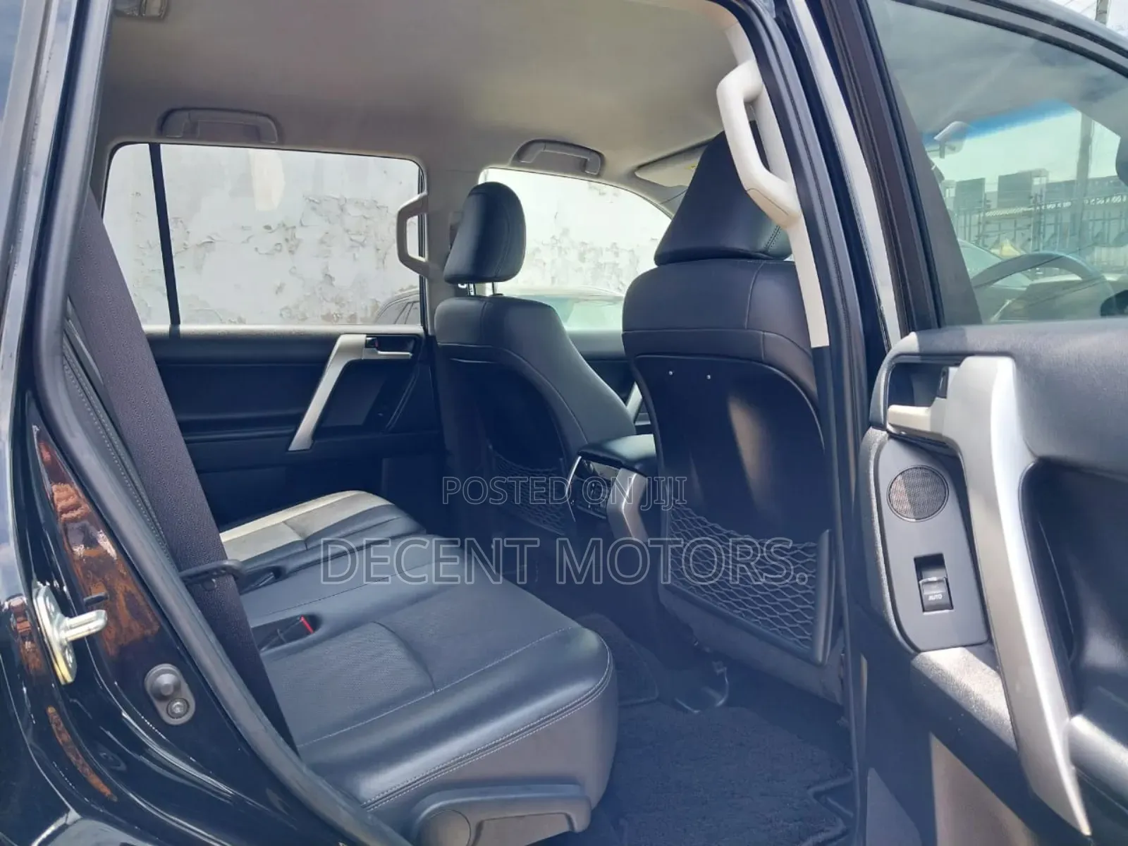 Toyota Land Cruiser Prado 2.8 2018 Black