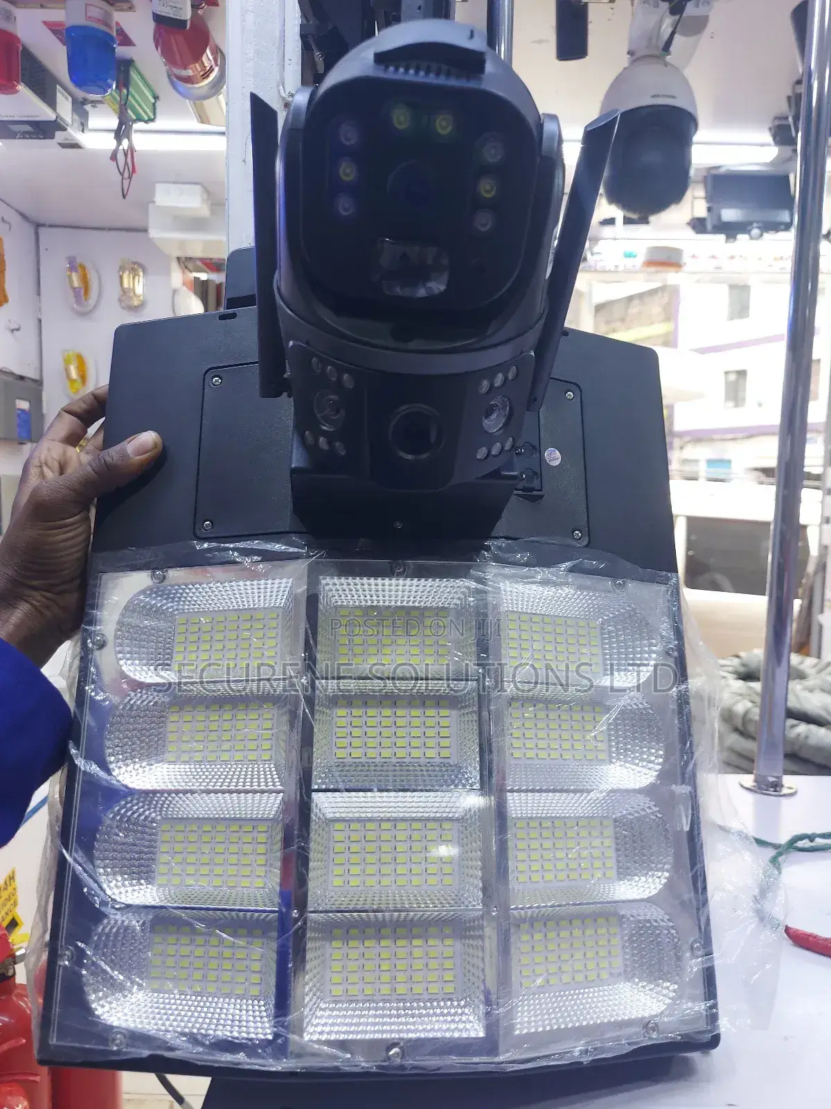 Wifi Solar Street Light With CCTV 450watts