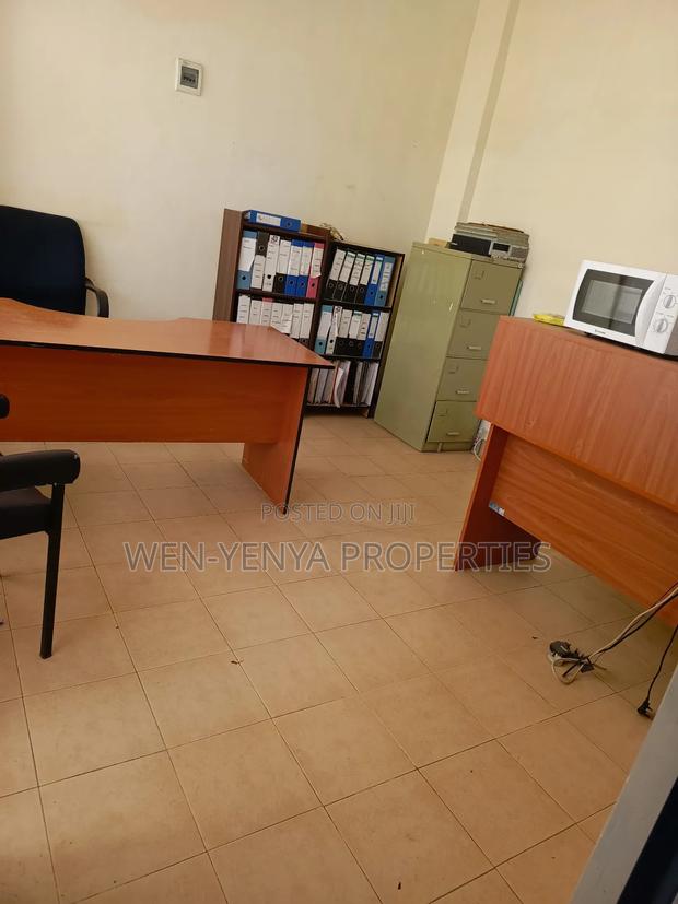 Prime Spacious Office on Main Road- High Visibility Parking - thumbnail 5