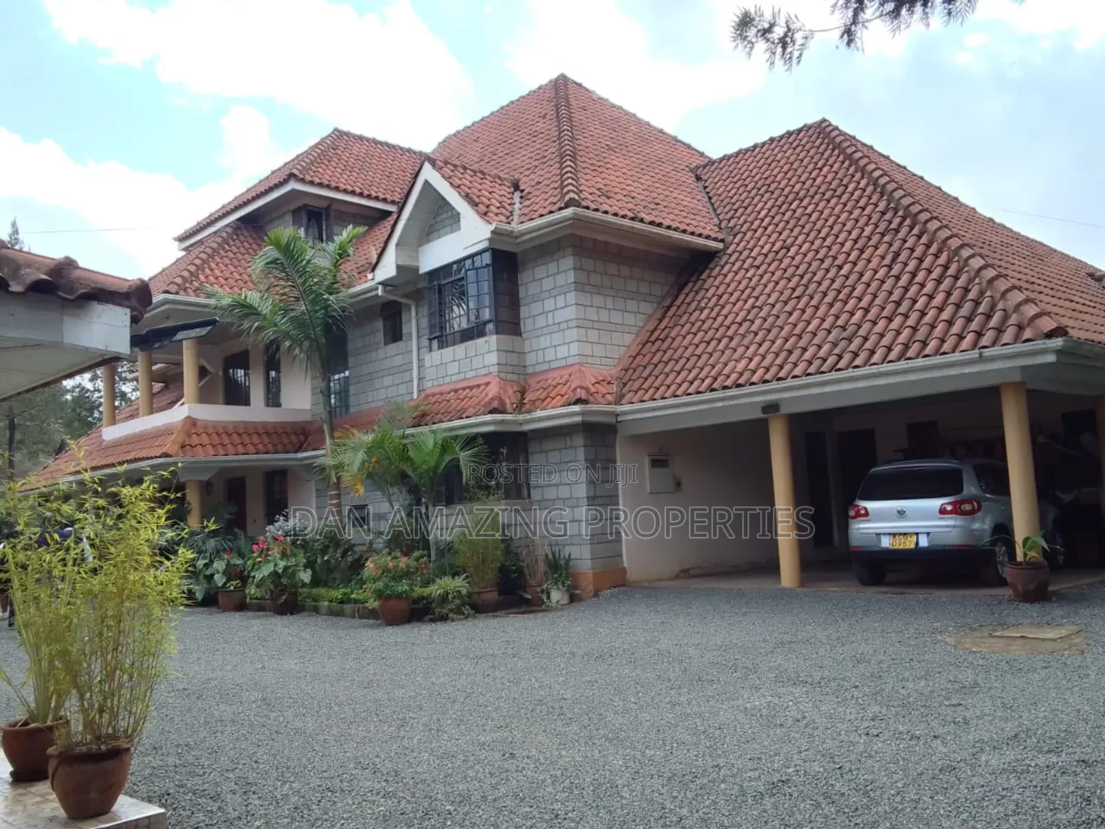 6bdrm Maisonette in Karen Brooks for sale