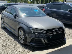 Audi A3 2.0T Premium FWD Sedan 2018 Gray