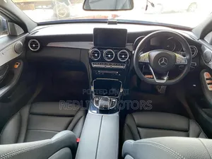 Mercedes-Benz C180 2018 Black