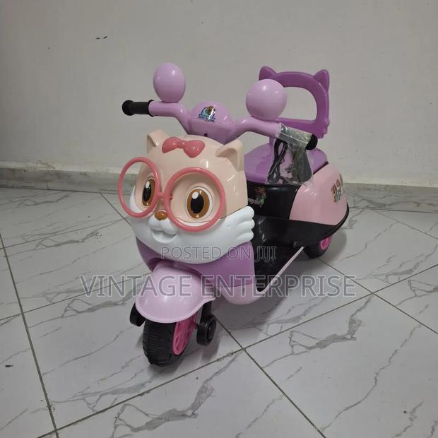 Kids Tricycle With Rechargeable Battery - thumbnail 3